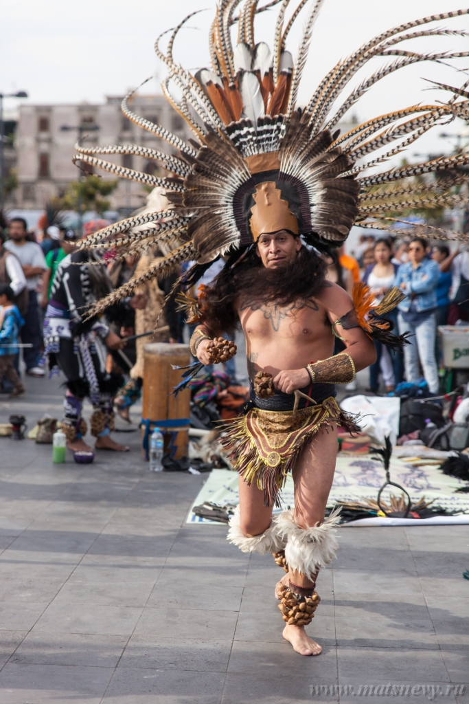 IMG_6668.jpg - Mexico City, Mexico - April 30, 2017: Aztec dancers dancing in Zocalo square.
